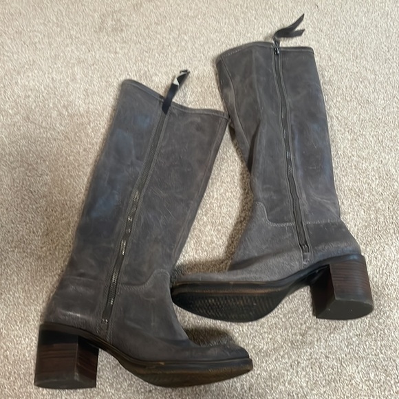 Grey leather boots - Picture 4 of 8